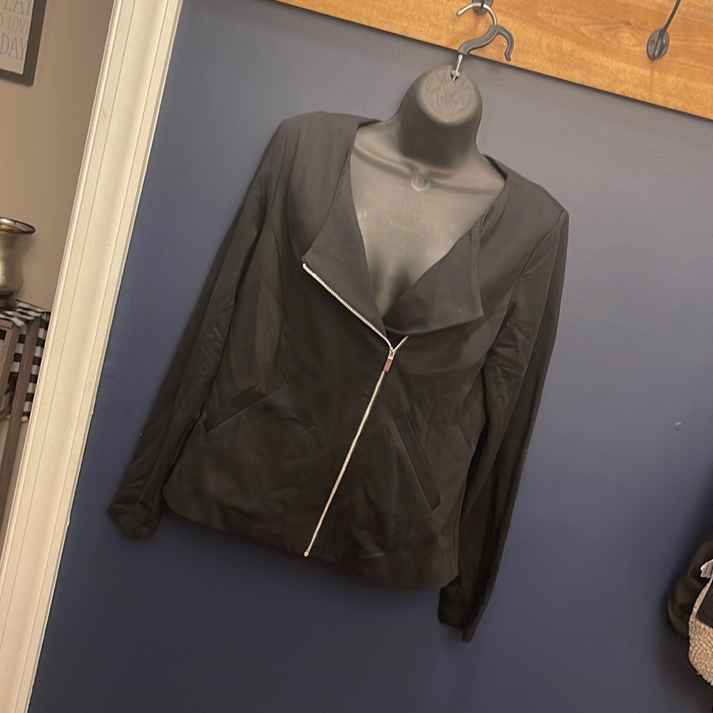 Women’s Zip Blazer